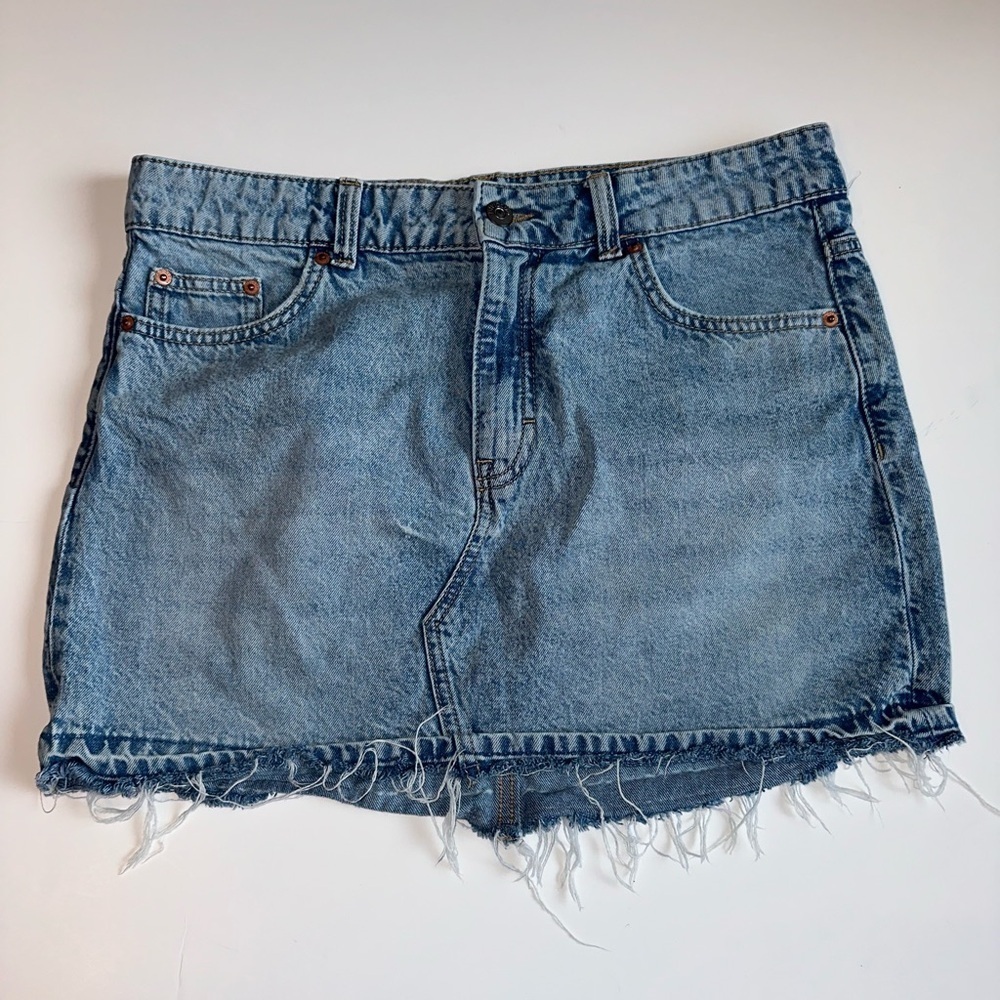 Divided Mini Jean Skirt Size 8 Y2K Medium Wash Frayed Hem Grunge 2000s Style